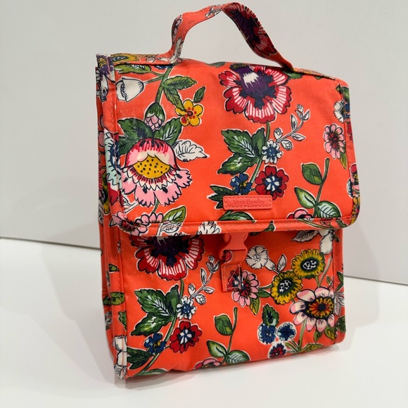 🥪Vera Bradley Insulated Lunch Bag - Classic Coral Floral 🥪 - Picture 2 of 14